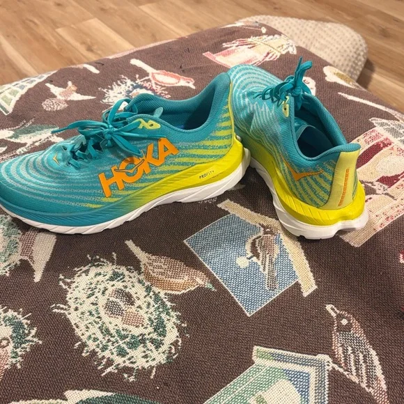 Hoka Mach 6 Athletic Shoes - Teal and Yellow- size Men’s 10B (narrow) - Picture 1 of 4